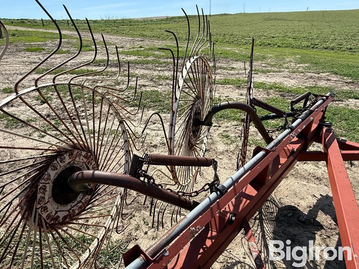 hesston-3981-image-20
