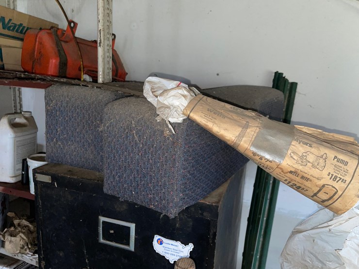 #7068-•-filing-cabinet-and-contents-image-3