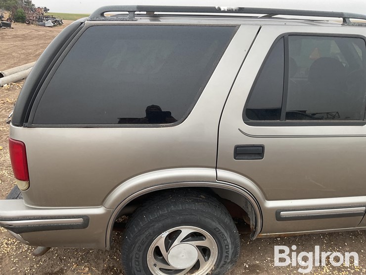 1999-chevrolet-blazer-image-20