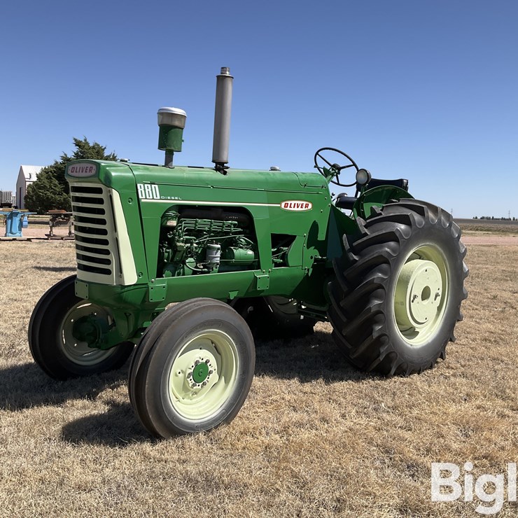 1958 OLIVER 880