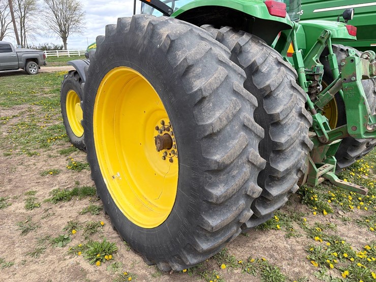 john-deere-8320-image-7