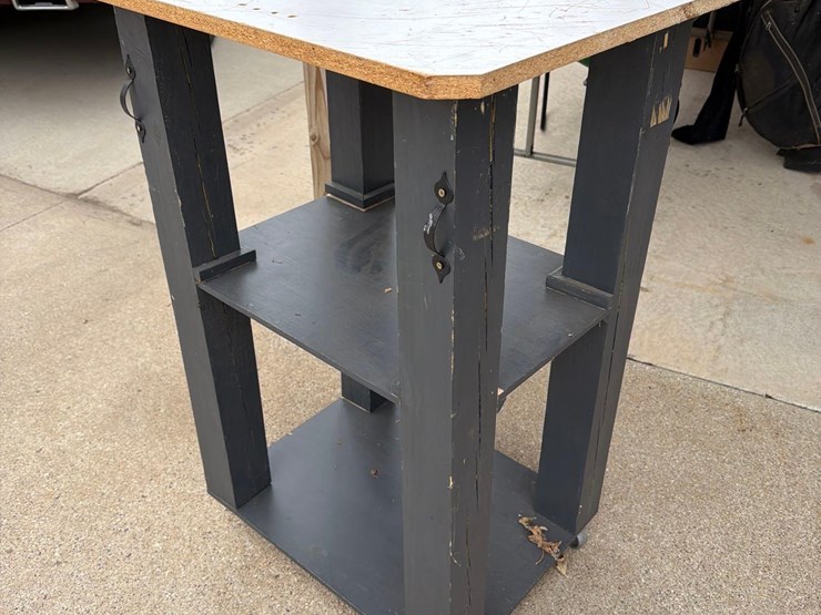 work-table-image-3