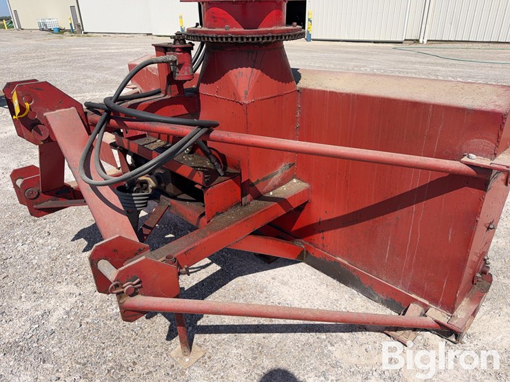 schweiss-96-8'-snow-blower-image-19