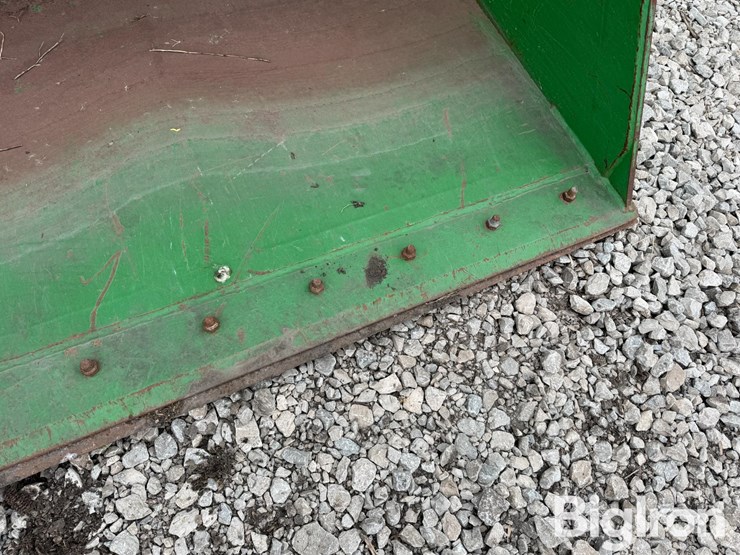 john-deere-8-image-14