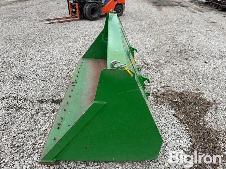 john-deere-8-image-8