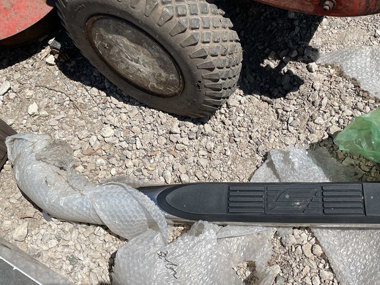 #7410-•-truck-step-and-hardware-image-4