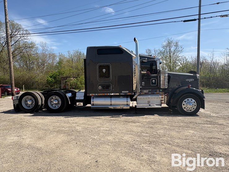 2007-kenworth-w900-image-4