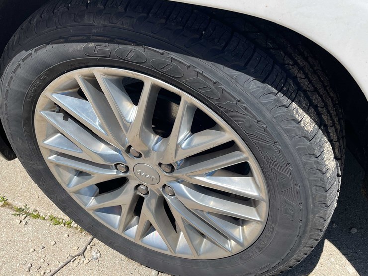 2018-jeep-grand-cherokee-image-11