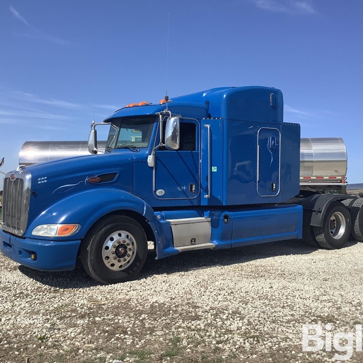 2013 PETERBILT 386