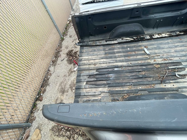 #9072-•-08-12-gmc-dually-box-(o6)-image-15