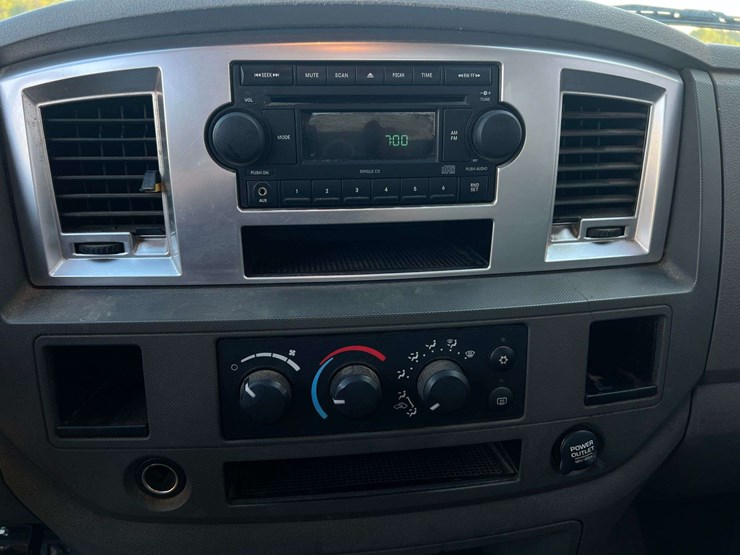 2007-dodge-ram-2500-image-32