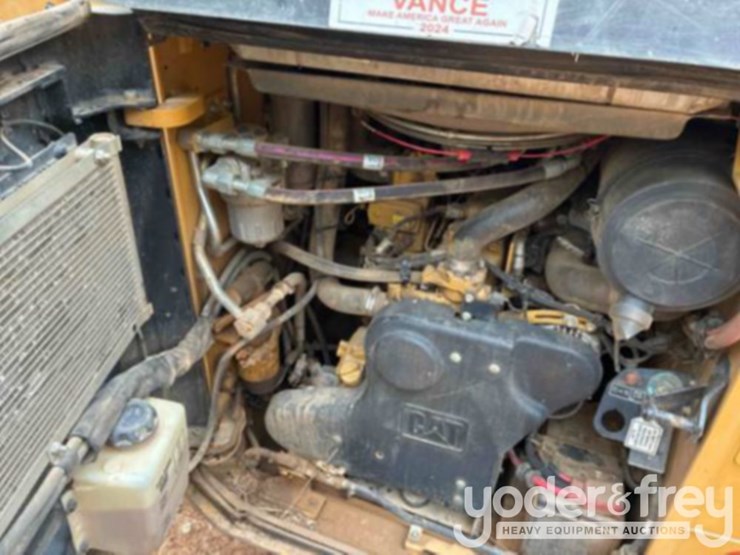2021-caterpillar-299d3-xe-image-12