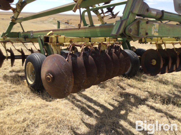 john-deere-230-image-19