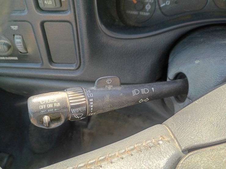 #24570-•-2001-chevrolet-silverado-pickup-truck-image-55
