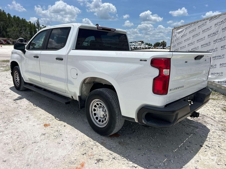 2022-chevrolet-silverado-1500-image-4