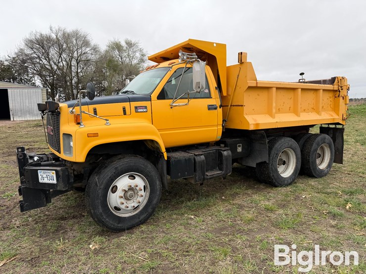 2001-gmc-topkick-c8500-image-1