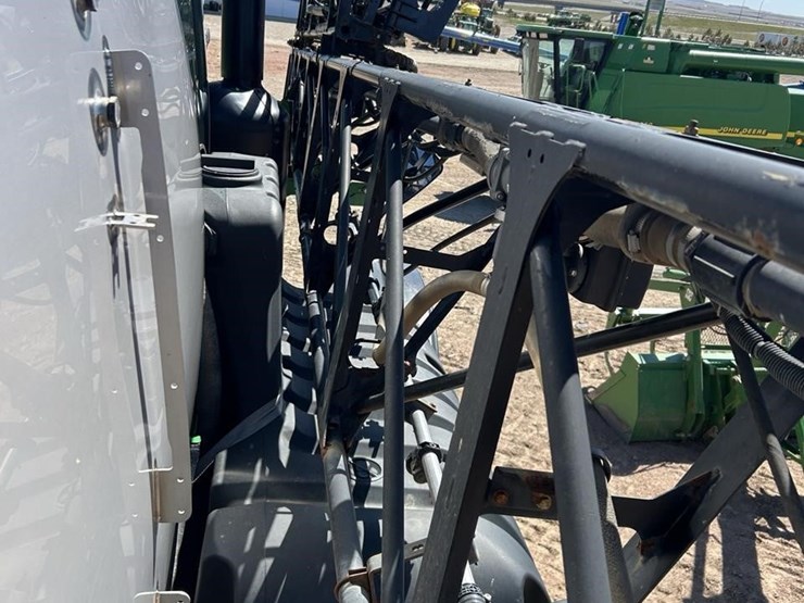 2012-john-deere-4940-image-124