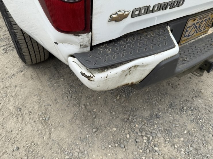 2012-chevrolet-colorado-image-11