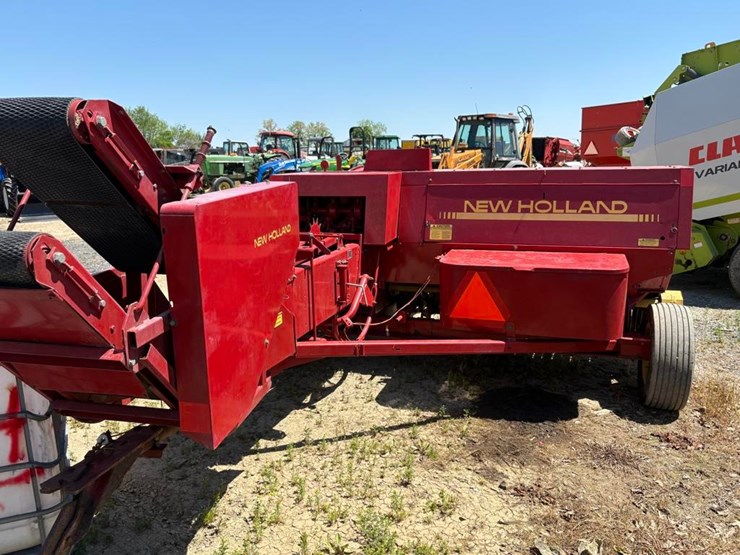 new-holland-575-image-7