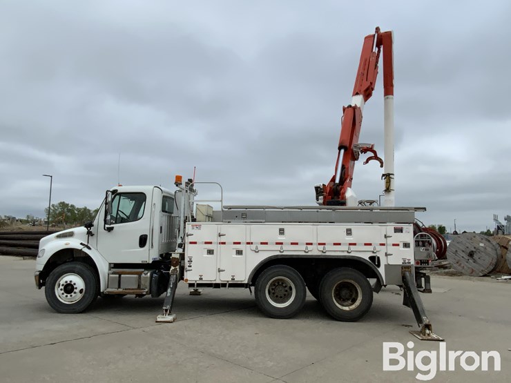 2014-freightliner-m2-106-image-16