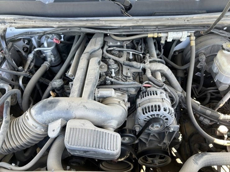 2013-chevrolet-silverado-1500-image-46