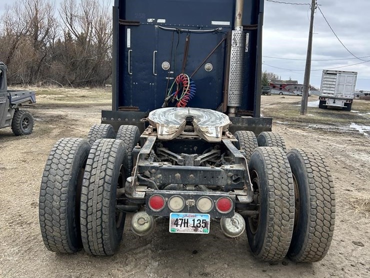 1999-kenworth-t600-image-6