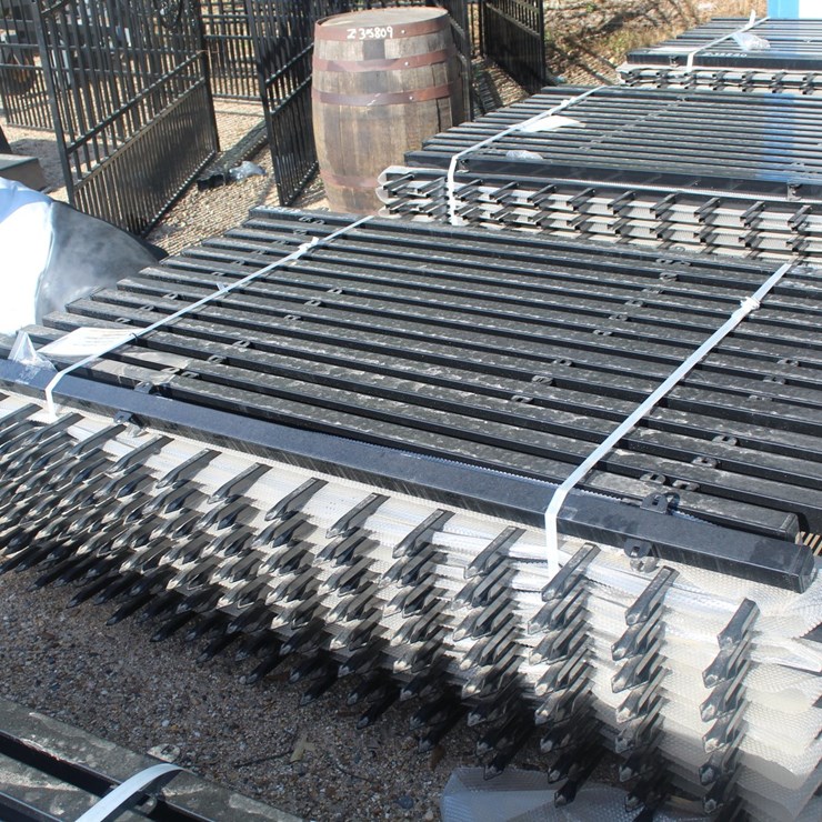 #5114 • BUNDLE OF 100FT WROUGHT IRON POWDER COATED FENCE