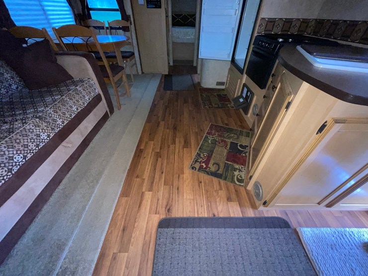 #7050-•-2010-spree-lx-superlite-camper-(has-mn-title)-image-88