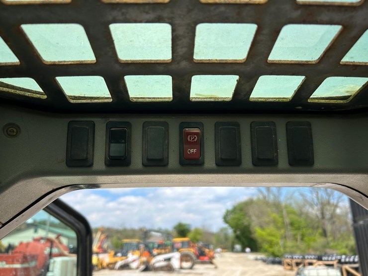 bobcat-t190-image-23