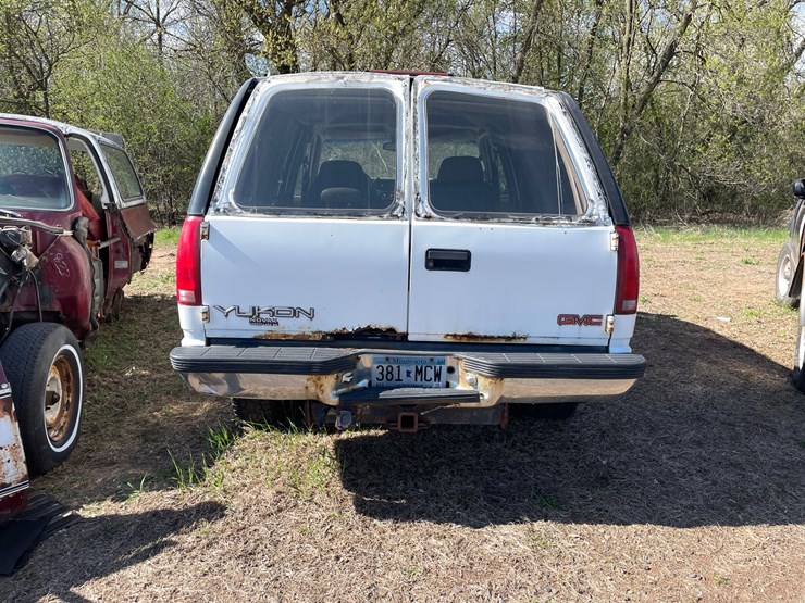 1999-gmc-yukon-image-3