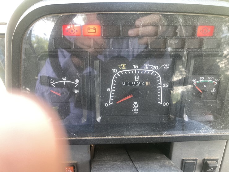 1995-ford-6640-image-14