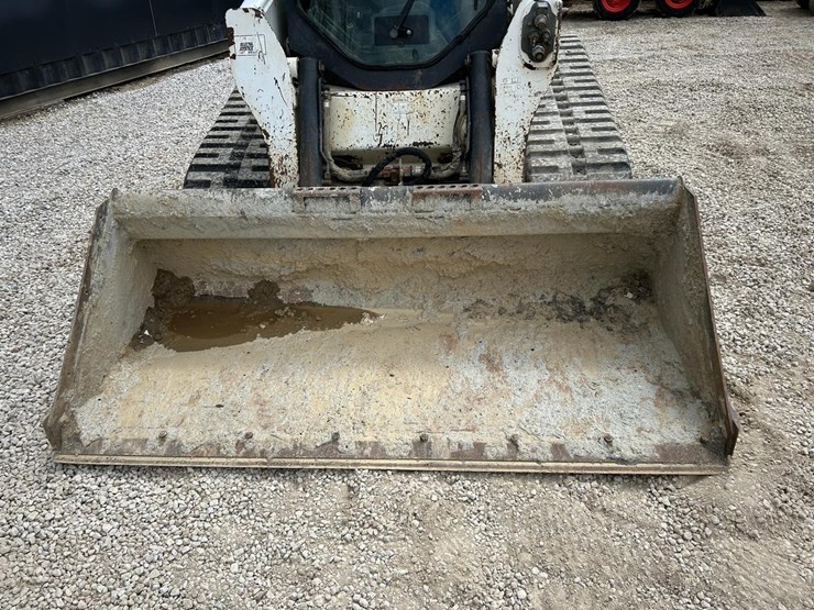 bobcat-t630-image-9