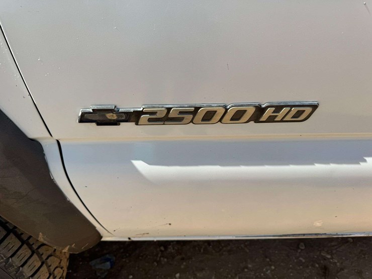 2004-chevrolet-2500-image-24
