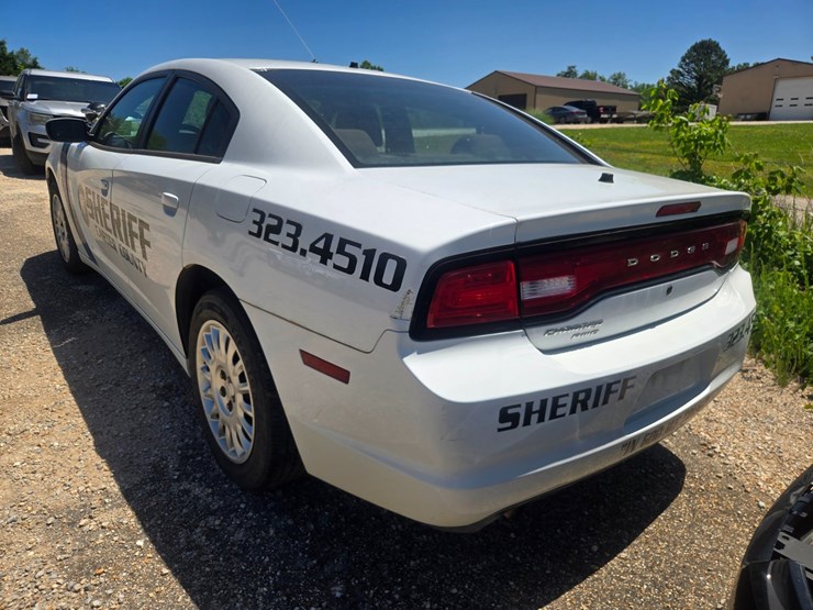 #24339-•-2014-dodge-charger-passenger-car-image-9