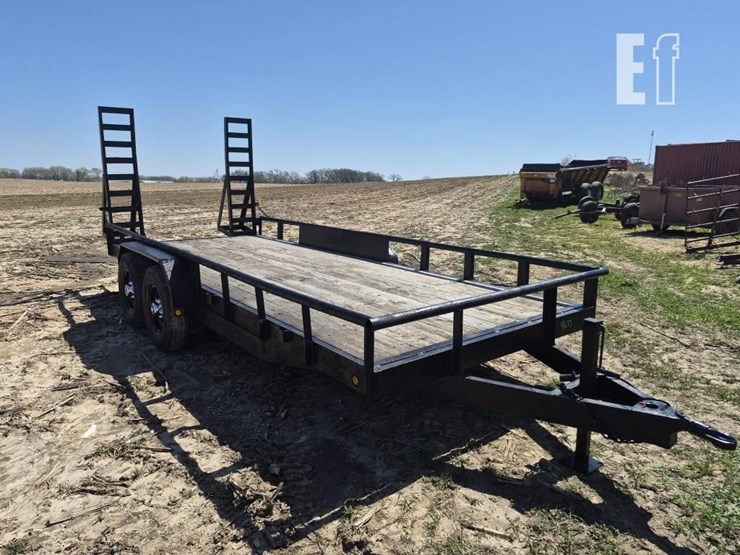 lamar-skid-steer-trailer-image-4
