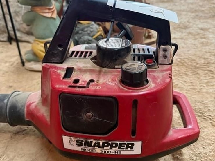 snapper-2100hhb-leaf-blower-image-2