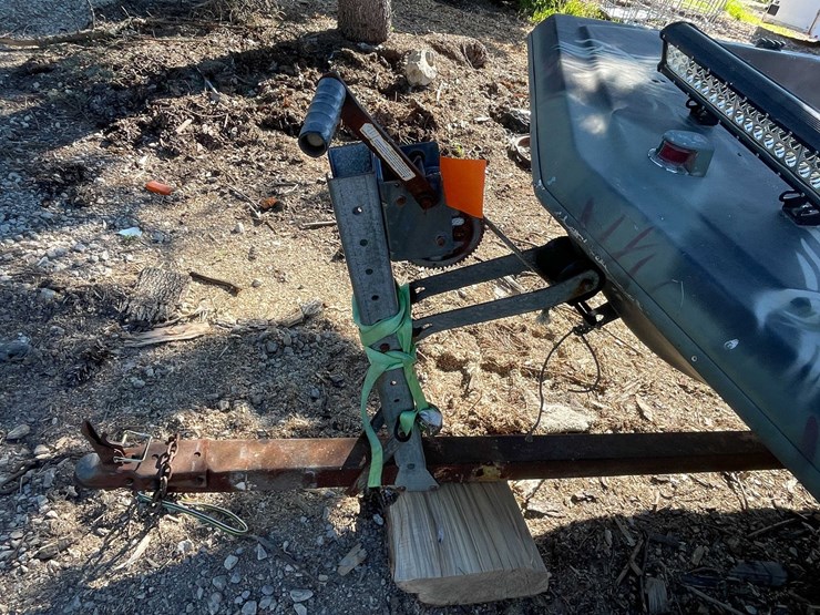 #6932-•-camouflage-duck-boat-with-trailer-image-15