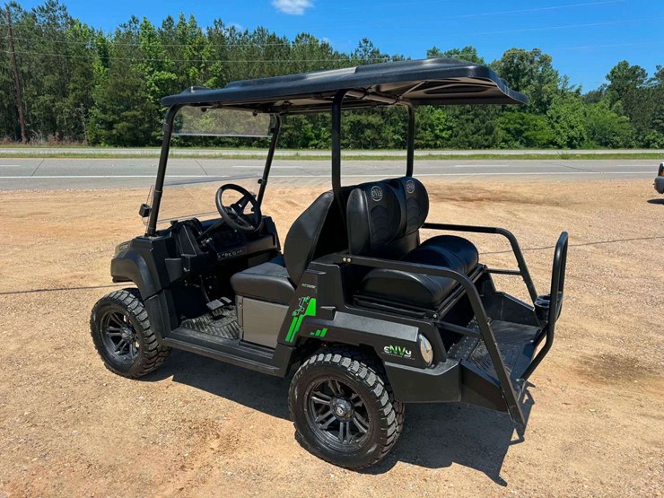 2024-envy-electric-golf-cart-(41.9-hours)-image-3