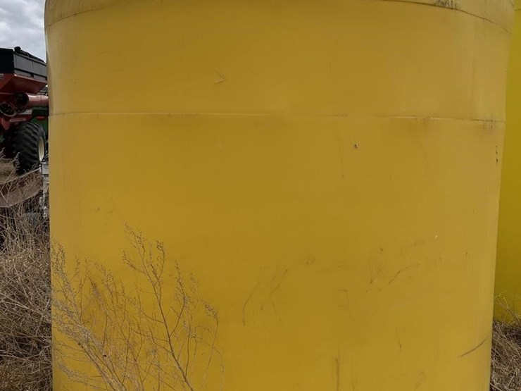 2,500-gallon-yellow-tank-image-2