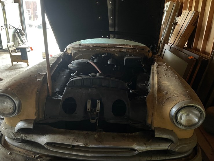 #7080-•-1954-pontiac-star-chief-catalina-style-*must-be-trailered*-(has-mn-title)-image-3