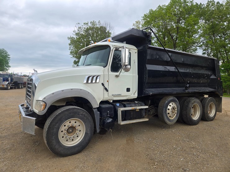 #24295-•-2011-mack-gu713-dump-truck-image-4