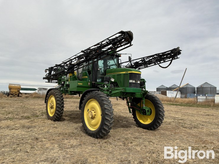 john-deere-4710-image-3