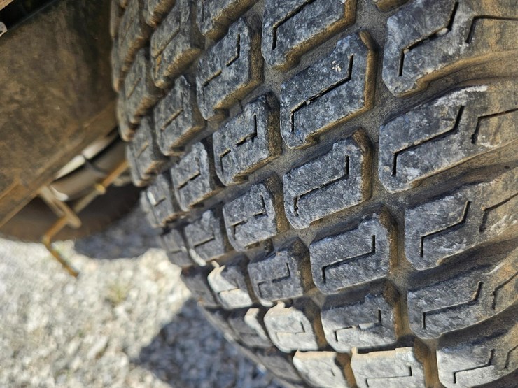 2012-cub-cadet-z-force-48-image-17
