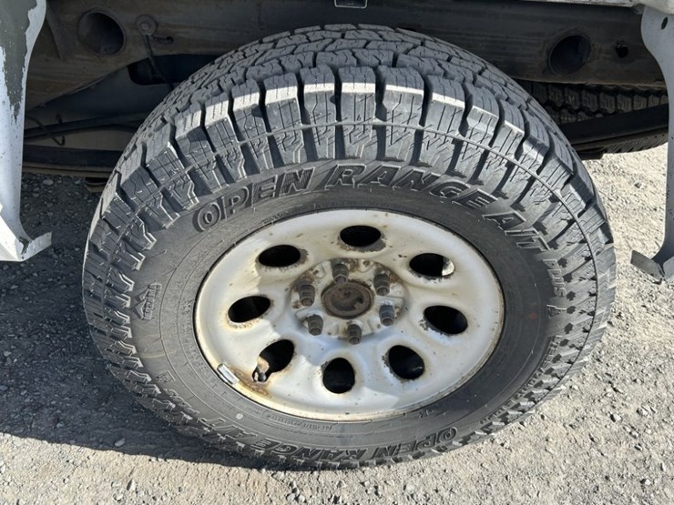 2013-chevrolet-silverado-1500-image-38