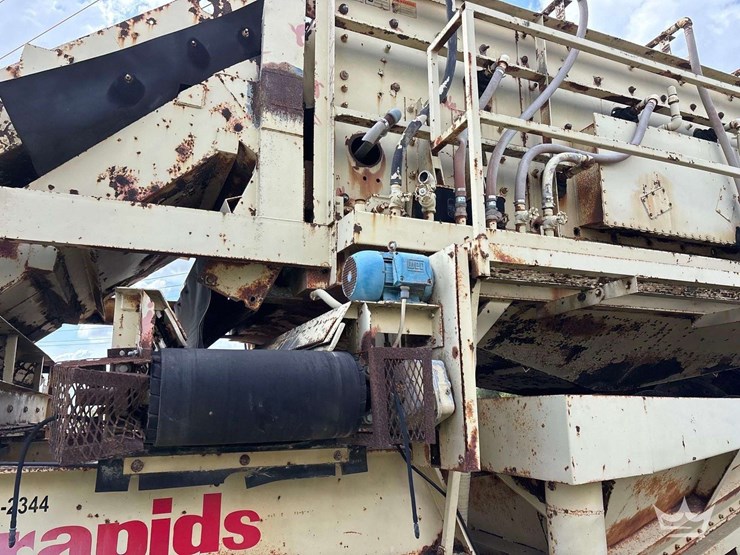cedarapids-towable-trommel-screener-image-8