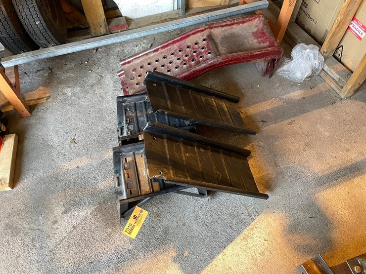 #7019-•-car-ramps-image-2