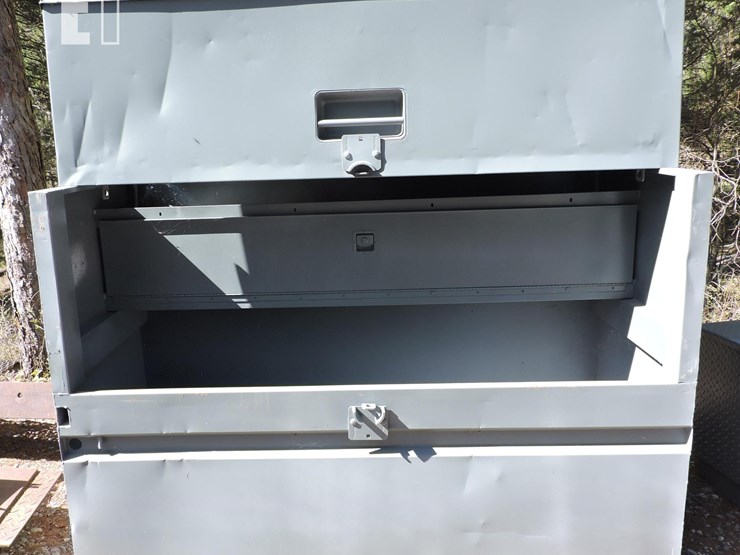 jobsite-toolbox,-6’-wide-x-30”-deep-x-46”-tall-image-3