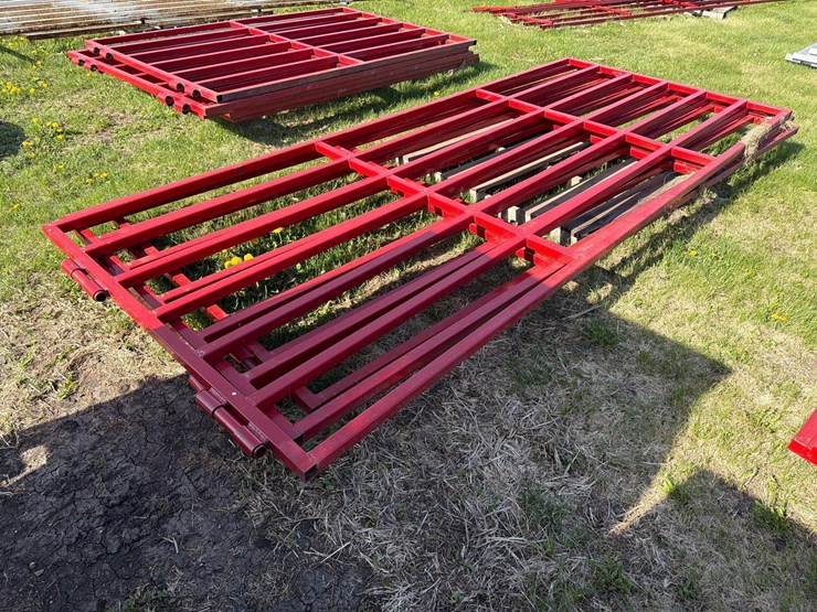 5-12ft-7-bar-livestock-gates-image-1
