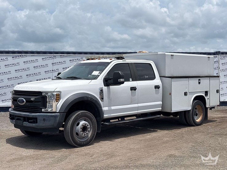 2018-ford-f550-image-1