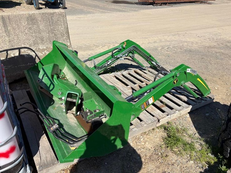 john-deere-300e-image-1
